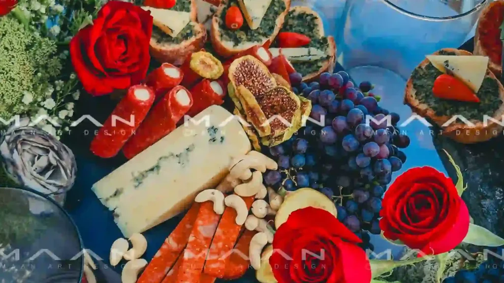 پنیر در چیدمان میز مزه